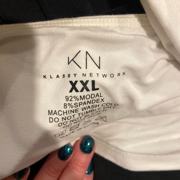 Klassy Network Cream Halter Bralette - Picture 3 of 3